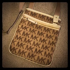 Michael Kors Crossbody